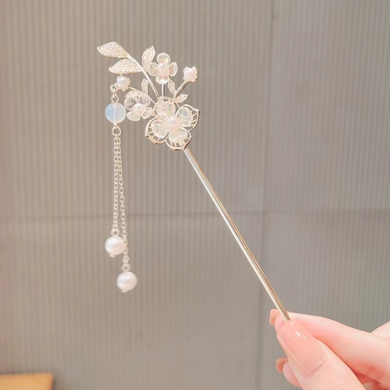 Lily of the Valley Hairpin – Elegant Floral Step Hair Clip