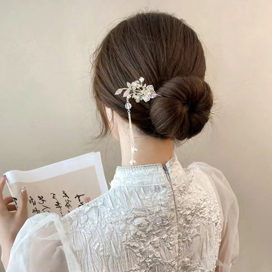 Lily of the Valley Hairpin – Elegant Floral Step Hair Clip